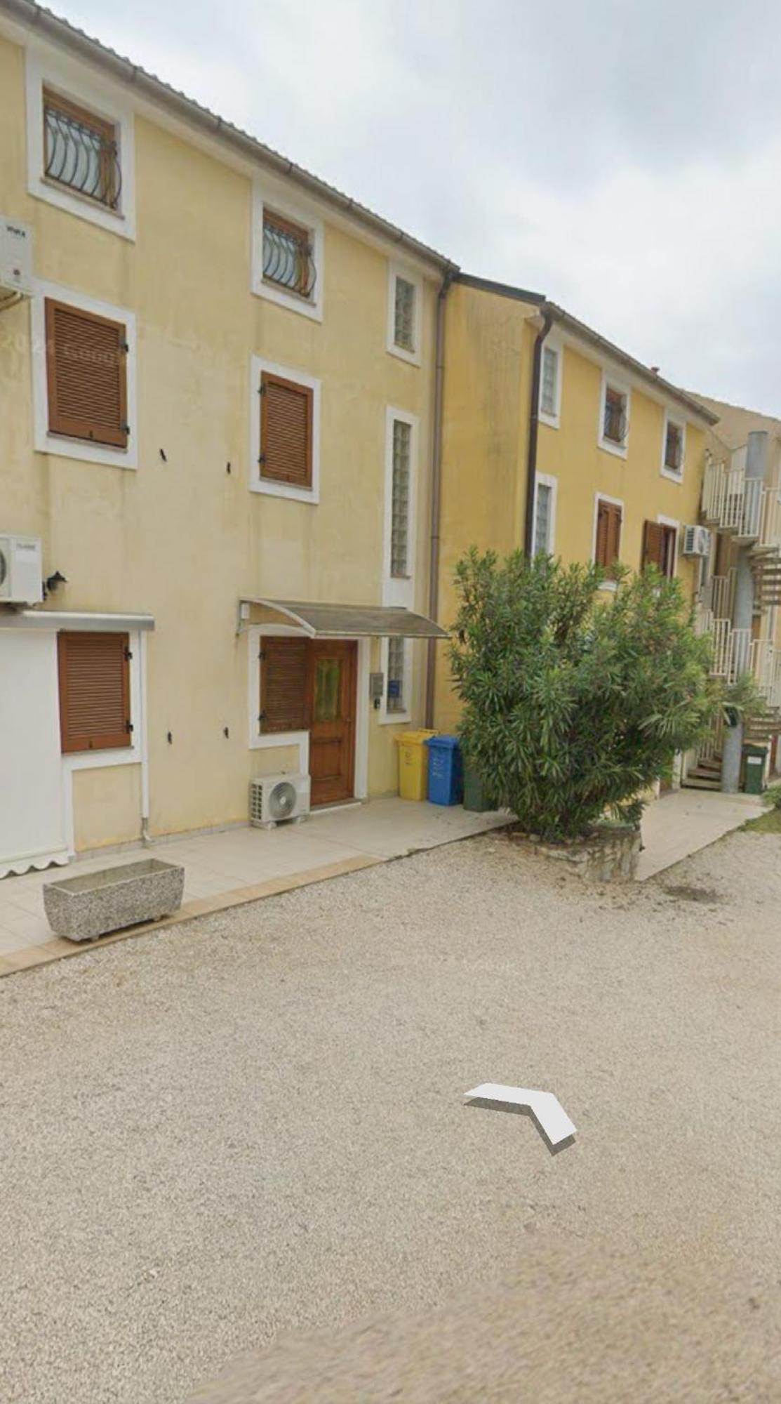 Fortuna Apartment Tar-Vabriga Exteriér fotografie